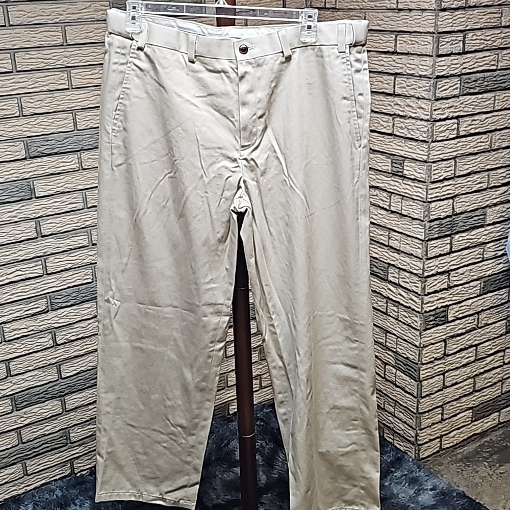 Eddie Bauer Relaxed Fit Dress Pants   38 waist